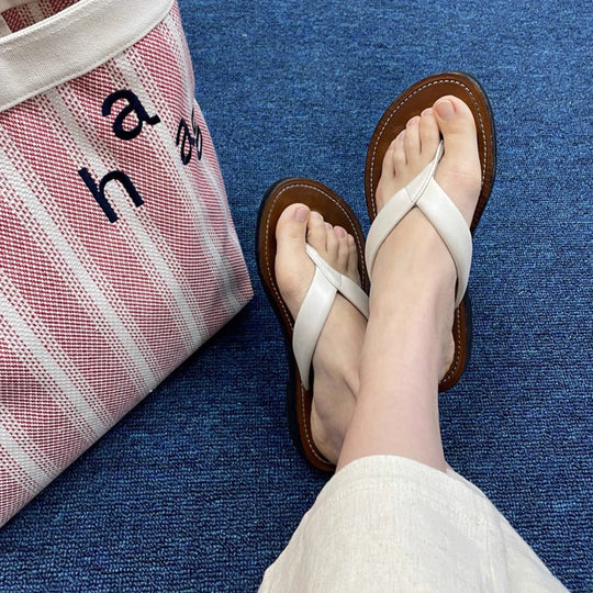 Damen Edle Zehentrenner-Sandalen mit hochwertigem Riemendesign und komfortablem Fußbett Nord Taschen