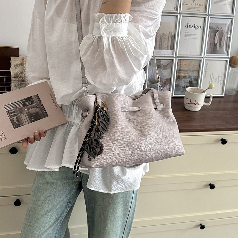 Damen elegante Handtasche mit vielseitigem Innenraum Nord Taschen