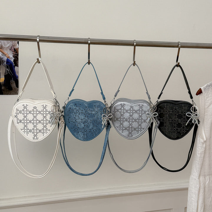 Damen herzförmige Umhängetasche aus Denim mit eleganten Perlendetails Nord Taschen