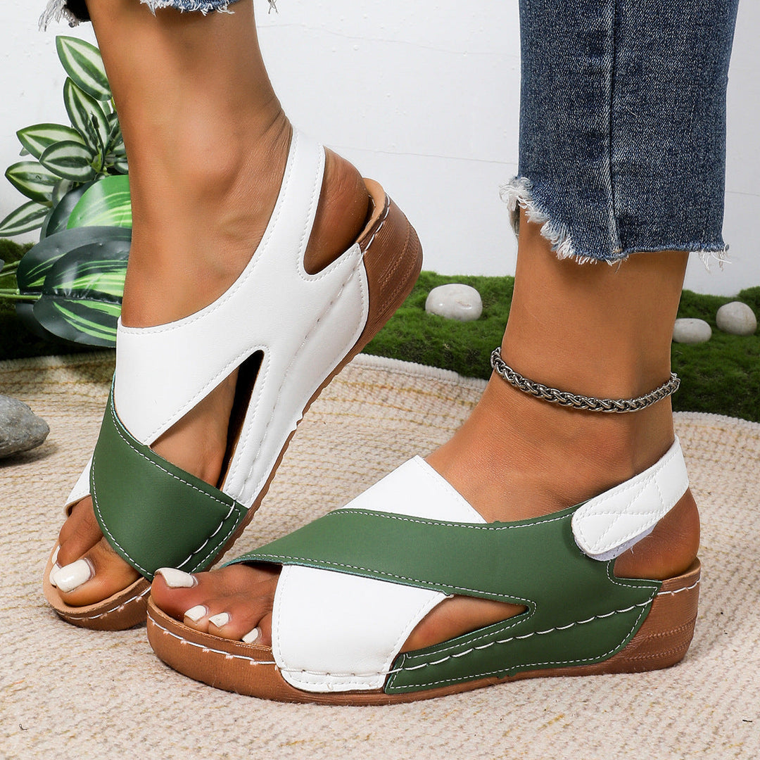 Damen Komfortable Sandalen mit bequemem Fußbett und modischem Schnitt