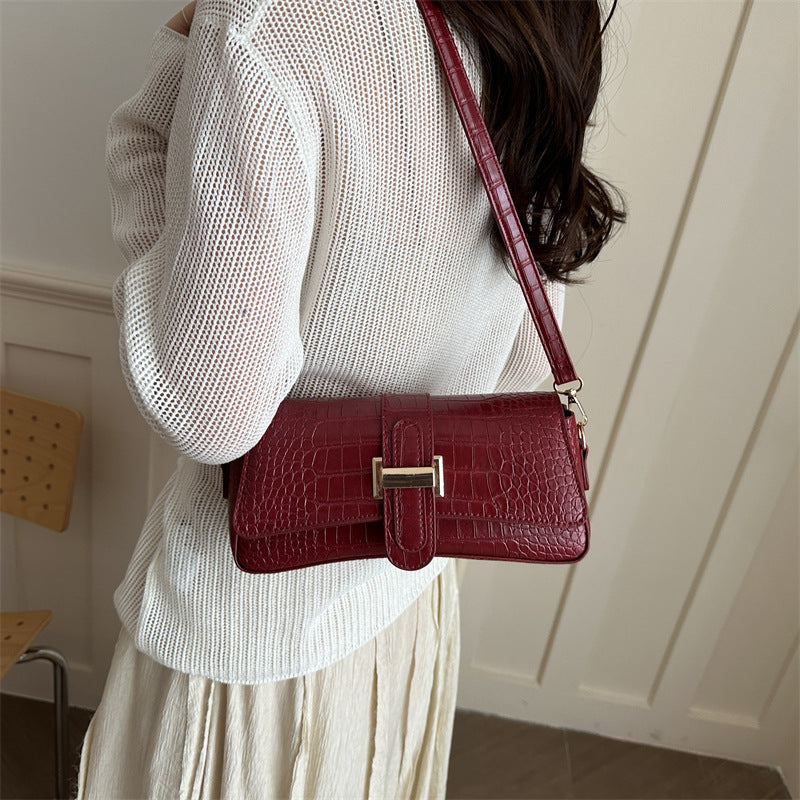 Damen Clutch-Tasche im edlen Kroko-Look mit praktischem Klappverschluss Nord Taschen