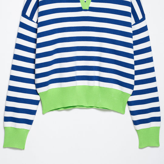 Damen Gestreifter Polo‑Pullover mit V‑Ausschnitt, weitem Rumpf und kontrastierenden Bündchen Nord Taschen