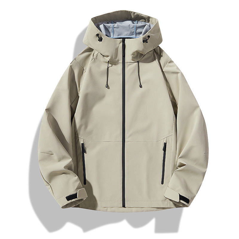 Herren Minimalistische Softshell-Regenjacke mit TPU‑Membran, verschweißten Nähten und verstellbarer Kapuze Nord Taschen