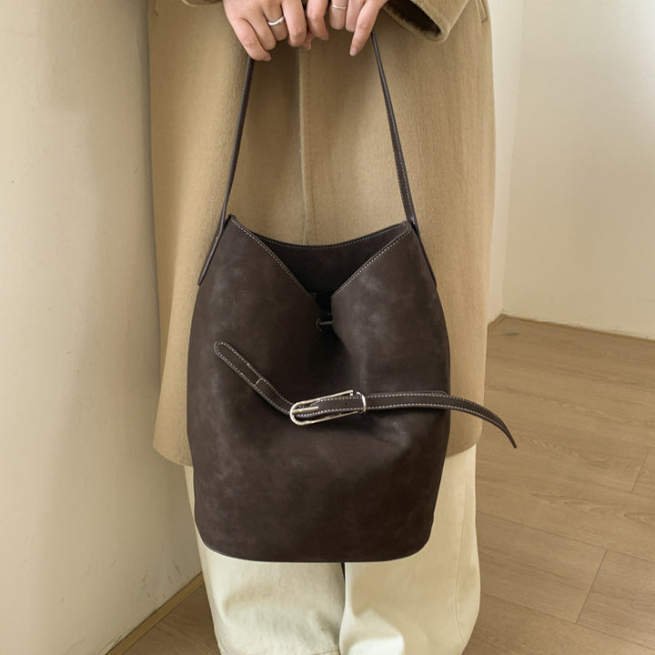 Damen Beuteltasche mit raffiniertem Verschluss Nord Taschen