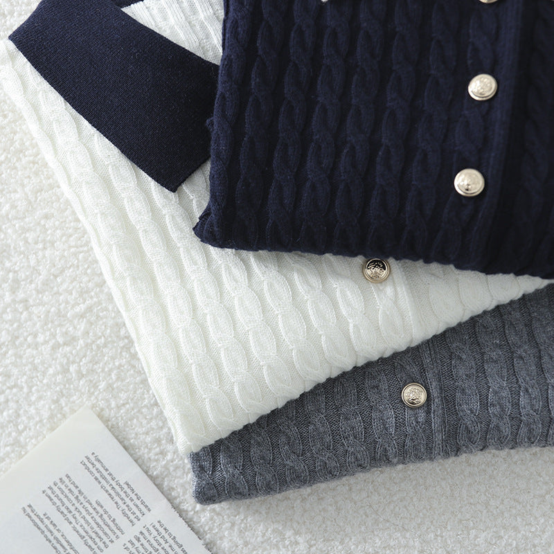Damen Kurzarm Strickpoloshirt mit Zopfmuster und Kontrastkragen Nord Taschen