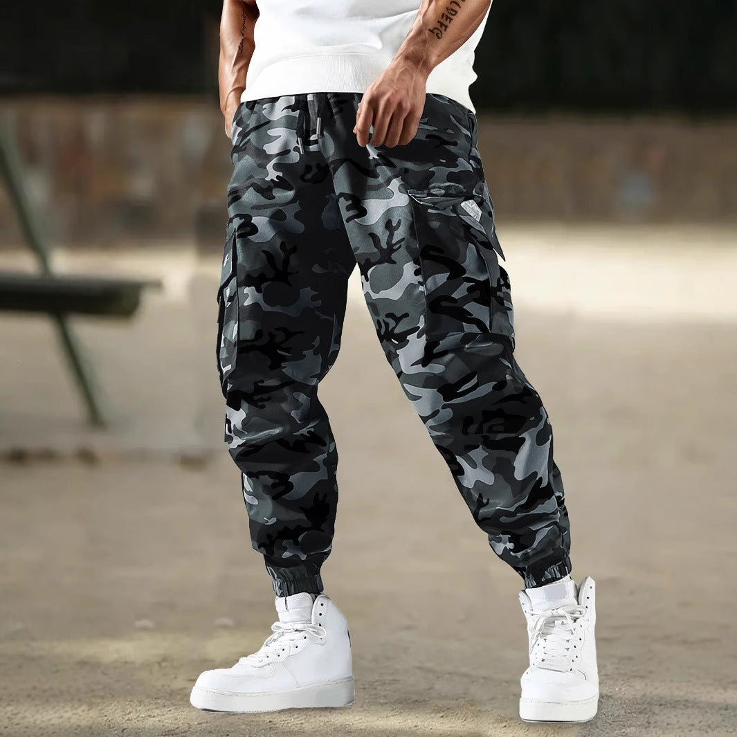 Herren Cargohose im Joggerstil mit Tarnmuster, elastischem Bund und Knöchelbündchen Nord Taschen