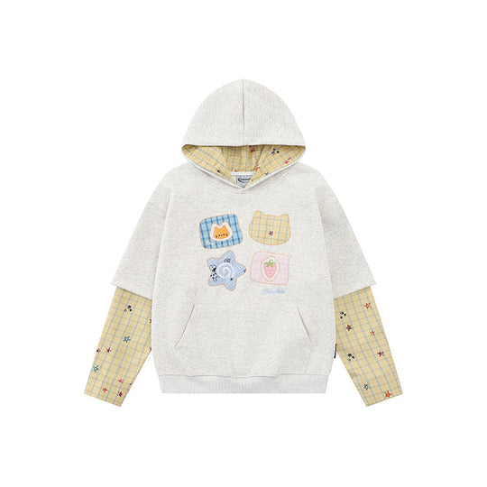 Damen Kapuzensweatshirt mit Lagenoptik, Kängurutasche und verspielten Patch‑Applikationen Nord Taschen