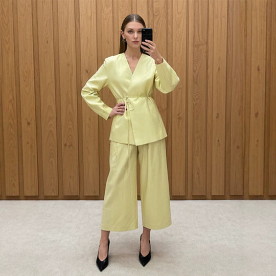 Damen Wickelblazer mit Tunnelzug und weiter Culotte‑Hose Zweiteiler Nord Taschen