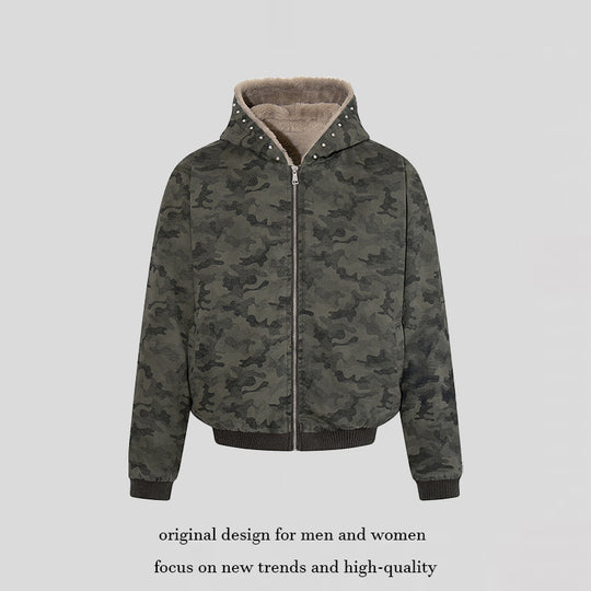 Damen gefütterte Camouflage-Bomberjacke mit Teddy-Innenfutter, Kapuze und Rippbündchen Nord Taschen