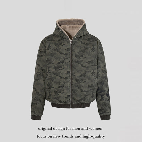 Damen gefütterte Camouflage-Bomberjacke mit Teddy-Innenfutter, Kapuze und Rippbündchen Nord Taschen