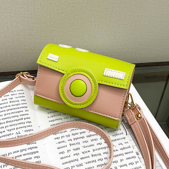 Damen Mini-Handtasche mit verspieltem Klappverschluss Nord Taschen