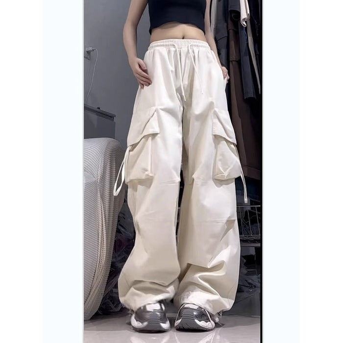 Damen Cargo-Hose im urbanen Stil mit weitem Schnitt und praktischen Seitentaschen