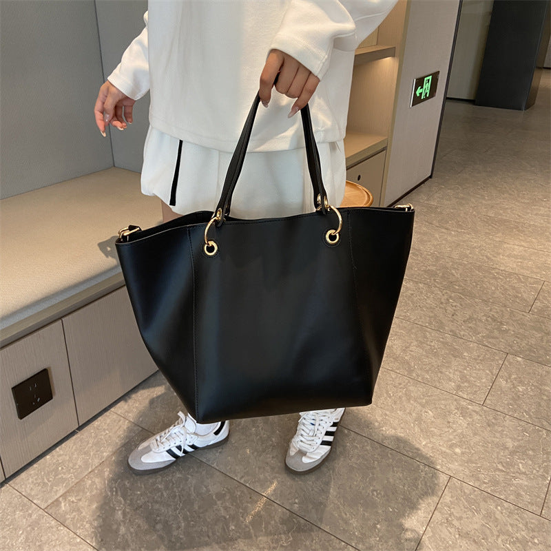 Damen Beuteltasche aus hochwertigem Kunstleder mit elegantem Design Nord Taschen