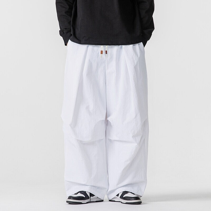 Herren Weite Utility-Loungehose mit überlappenden Falten und Kordelzugbund Nord Taschen