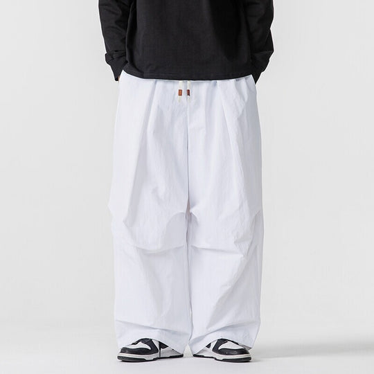Herren Weite Utility-Loungehose mit überlappenden Falten und Kordelzugbund Nord Taschen