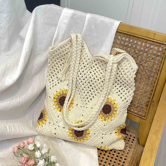 Damen gehäkelte Umhängetasche mit verspielten Sonnenblumenapplikationen Nord Taschen