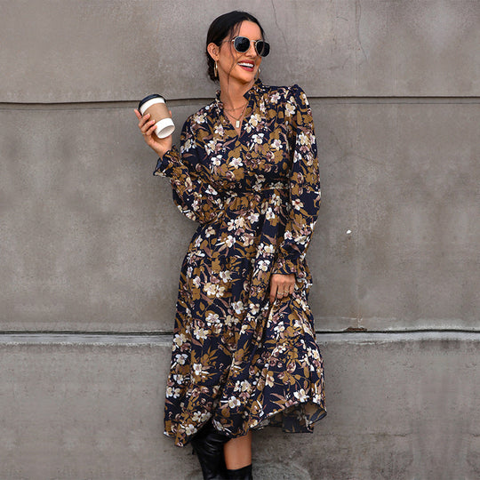 Damen Fließendes Blumen‑Midikleid mit V‑Ausschnitt, Smok‑Taillenband und Stufenrock Nord Taschen