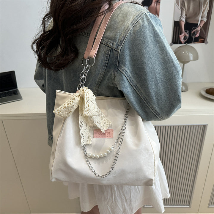 Damen modische Handtasche mit verspieltem Design und eleganten Details Nord Taschen