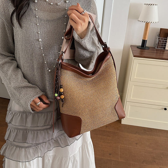Damen Hobo-Tasche mit edler Flechtstruktur und abnehmbarem Schulterriemen Nord Taschen