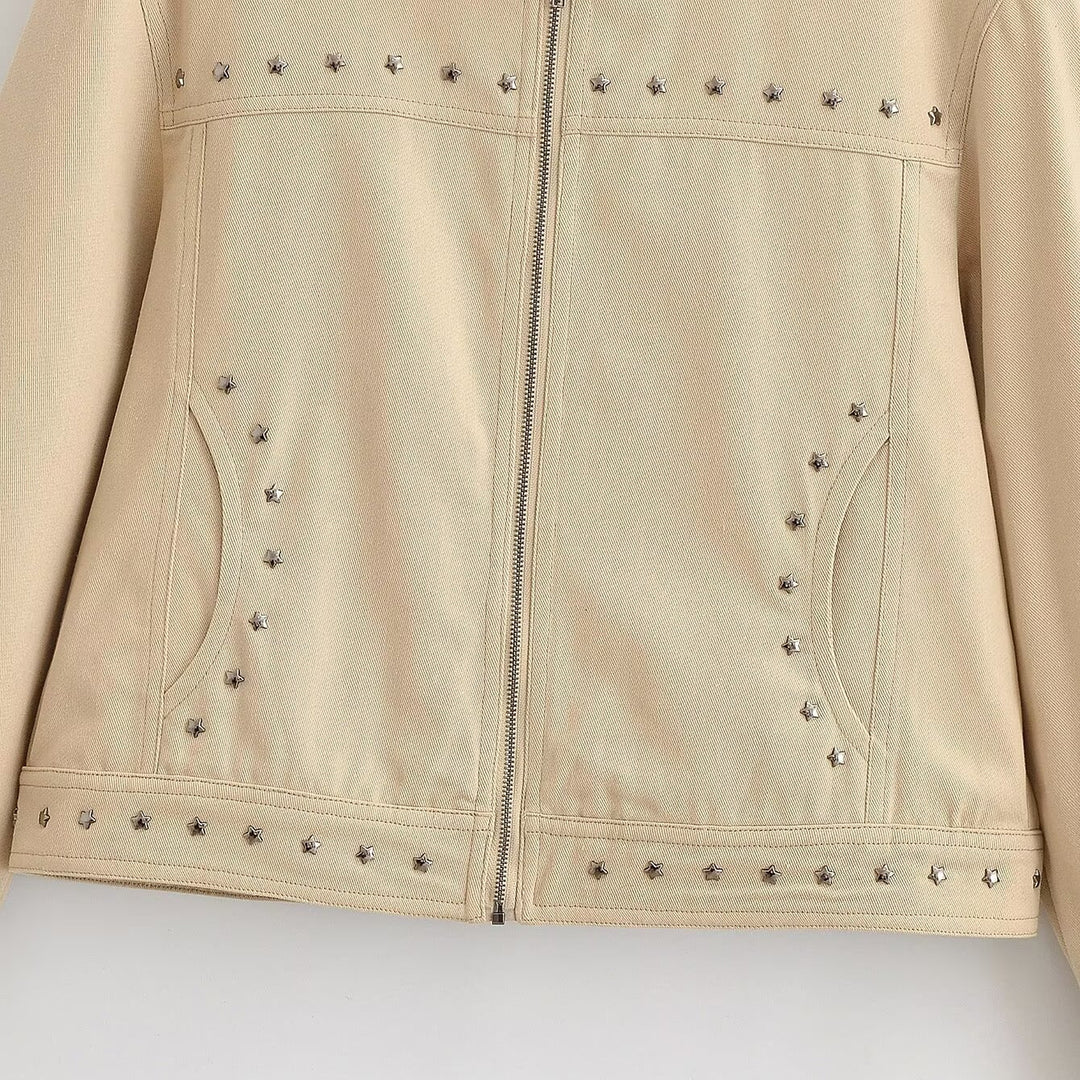 Damen Kurz geschnittene vegane Lederjacke mit Stehkragen, durchgehendem Reißverschluss und Sternnieten-Detail Nord Taschen