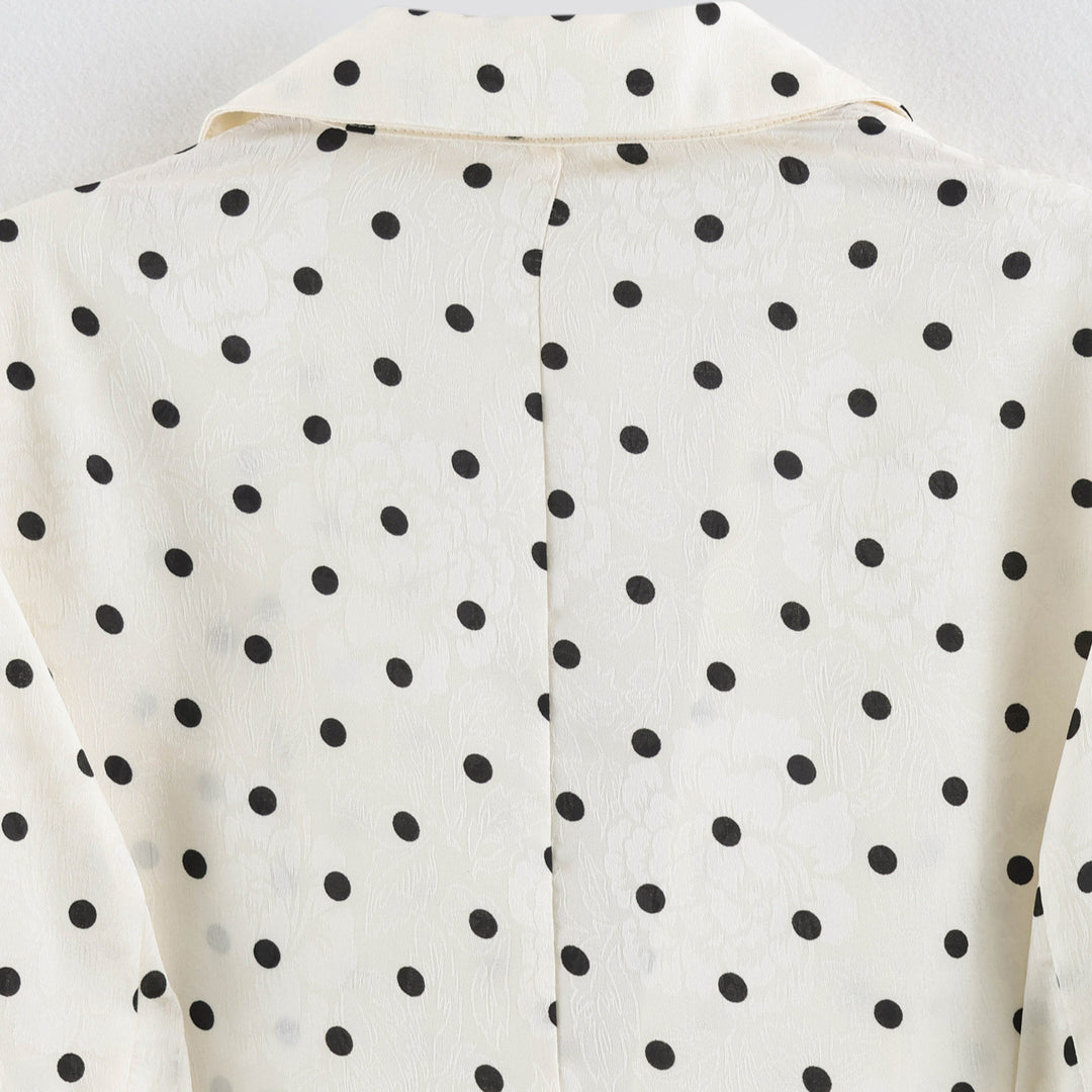 Damen Leichter gepunkteter Blazer mit Revers, Tunnelzug‑Taillierung und Pattentaschen Nord Taschen