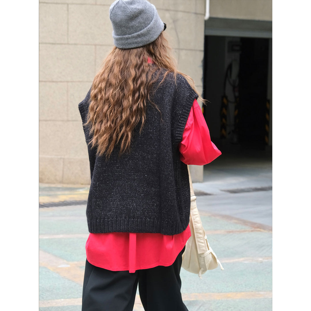Damen Weite Flauschige V‑Neck Strickweste im Mohair‑Look Nord Taschen