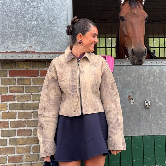 Damen Kurz geschnittene Velourslederjacke in Used‑Optik mit extra langen Ärmeln und Zwei‑Wege‑Reißverschluss Nord Taschen