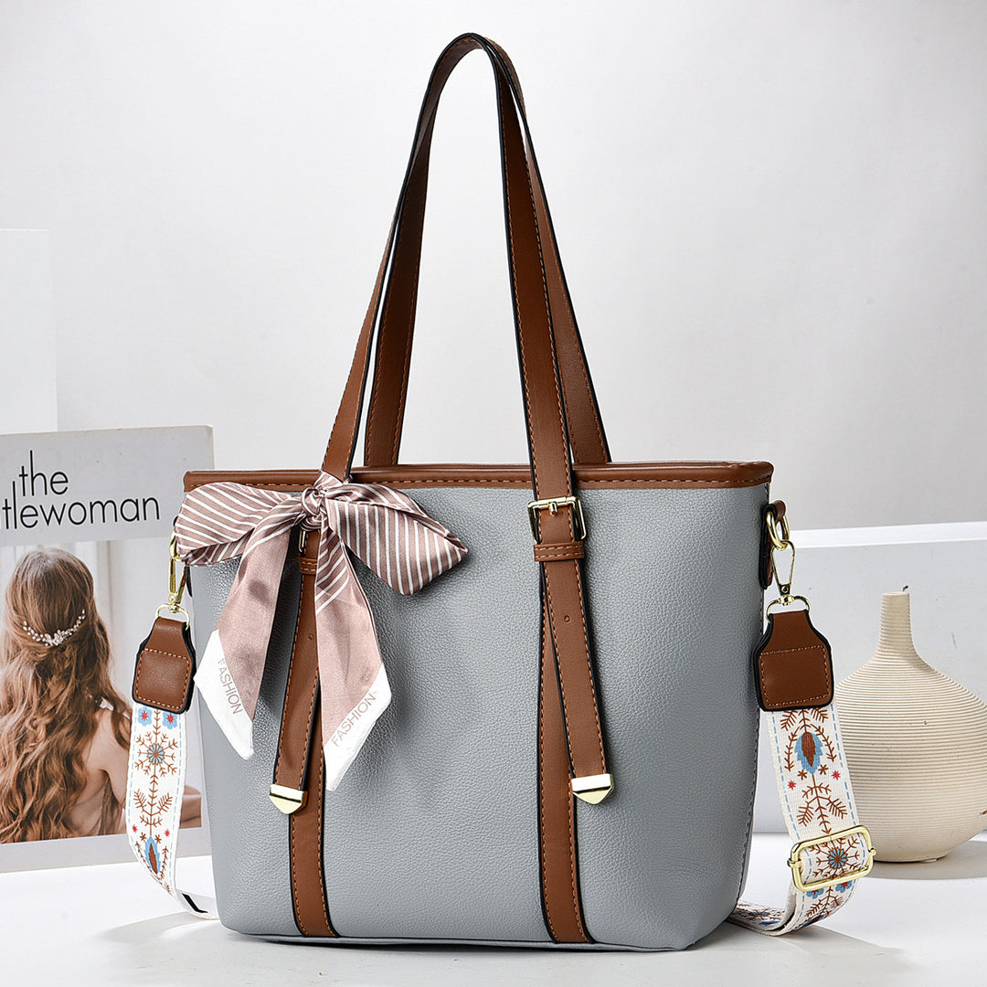 Damen Handtasche mit eleganter Form und praktischen Trageoptionen Nord Taschen