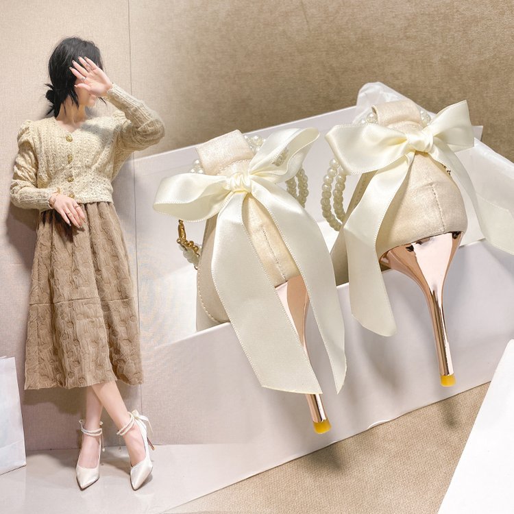 Damen Spitzenhigh Heels mit Perlenakzenten und elegantem Schleifenverschluss