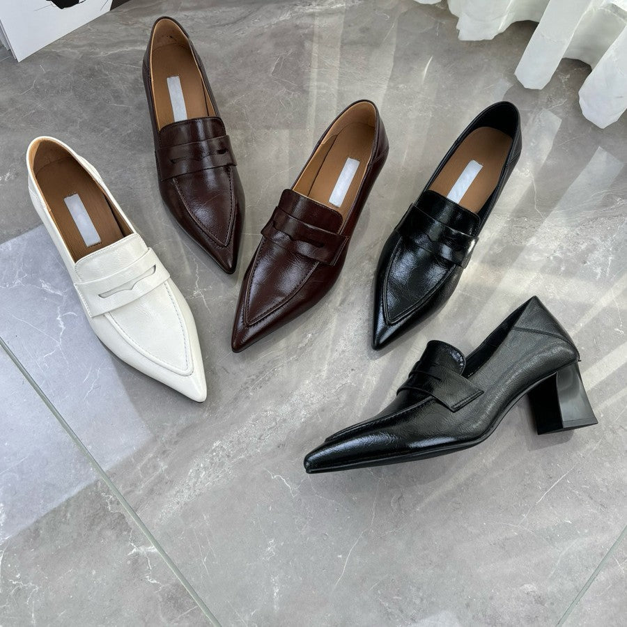 Damen spitze Pumps mit elegantem Riemen und bequemen Blockabsatz - Vittorelli