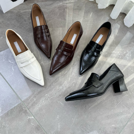 Damen spitze Pumps mit elegantem Riemen und bequemen Blockabsatz - Vittorelli