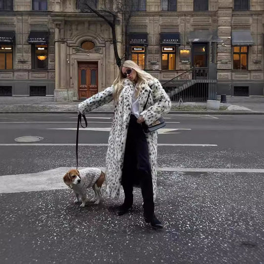 Damen langer Oversize Kunstpelzmantel mit Leopardenmuster und breitem Revers Nord Taschen