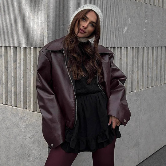 Damen Kurze Oversized Lederimitat-Flightjacke mit markantem Revers und Druckknopf-Manschetten Nord Taschen