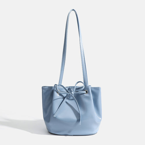 Damen Beuteltasche mit modischem Kordelzug und glänzender Oberfläche Nord Taschen