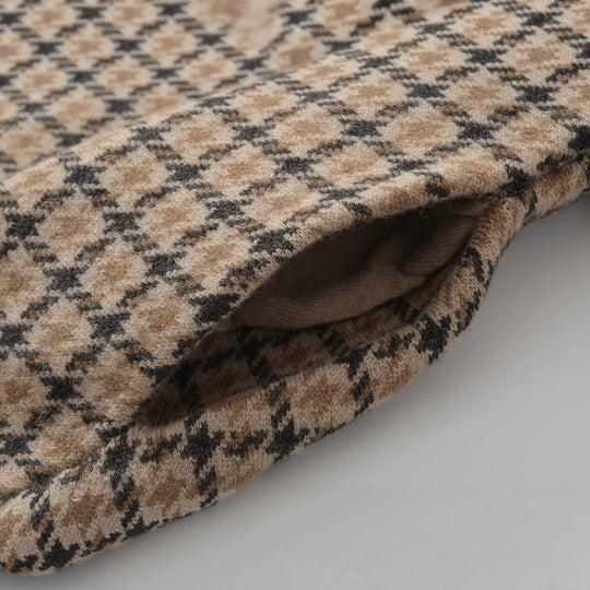 Damen Kurzgeschnittene Karo-Übergangsjacke mit kastiger Silhouette und Kontrastkragen Nord Taschen