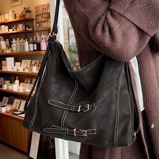 Damen Hobo-Tasche aus weichem Kunstleder mit elegantem Verschluss Nord Taschen