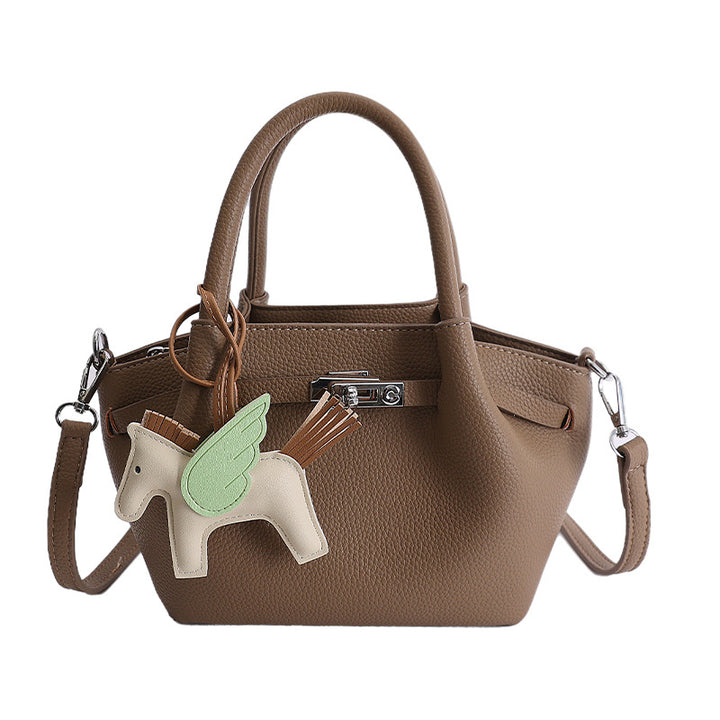 Damen stilvolle Handtasche mit abnehmbarem dekorativen Anhänger Nord Taschen