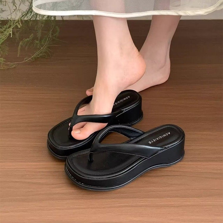 Damen trendige Wedge-Zehentrenner mit elegantem Obermaterial