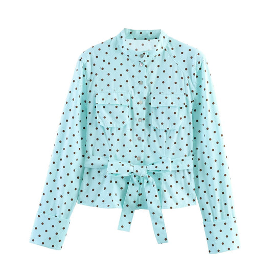 Damen Gepunktete Taillierte Blusenjacke mit Stehkragen, Brusttaschen und Taillenband Nord Taschen