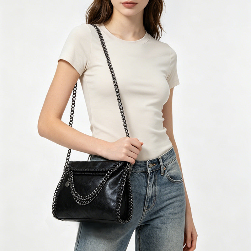 Damen Hobo-Tasche mit eleganter Kettenverzierung und weicher Veloursoberfläche Nord Taschen