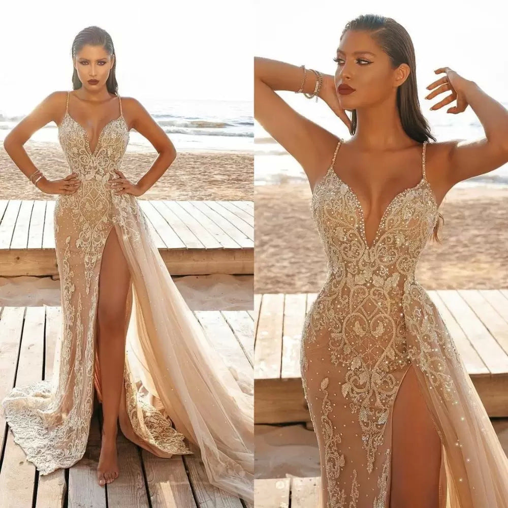 Damen Glamouröses Abendkleid mit tiefem V-Ausschnitt und funkelnden Verzierungen