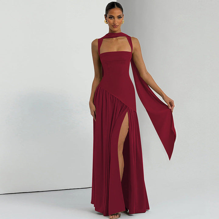 Damen Elegantes Abendkleid mit asymmetrischem Schnitt und tiefem Schlitz