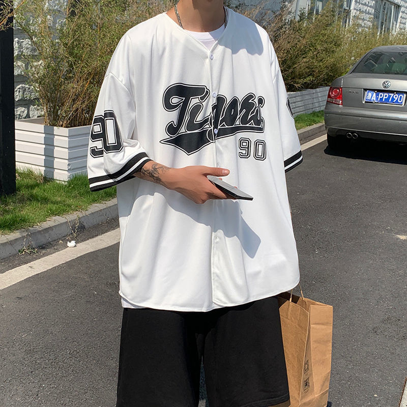 Damen Sportifarbenes Kurzarmshirt mit modernem Print Nord Taschen