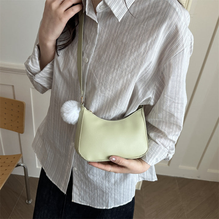 Damen Handtasche aus hochwertigem Kunstleder mit abnehmbarem Kunstfell
