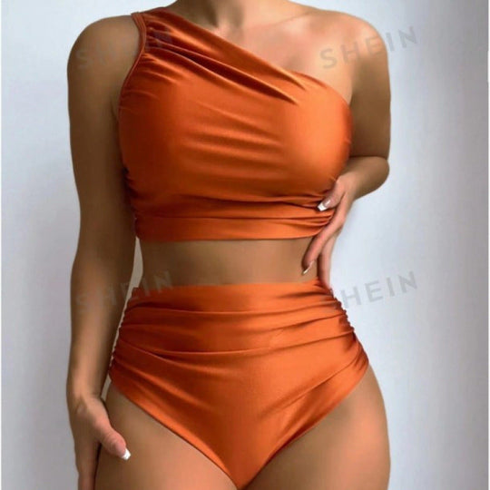 Damen Bikini-Set mit elegantem asymmetrischen Oberteil und hohem Taillenslip