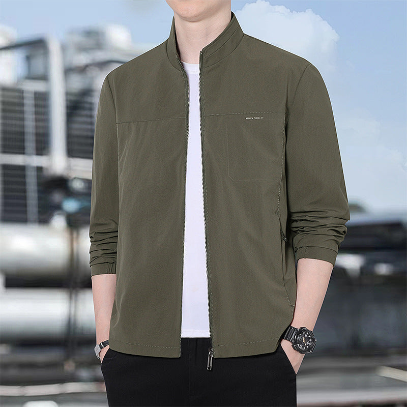 Herren Minimalistische Komfort-Trainingsjacke mit Stehkragen, windabweisendem Softshell-Material und verdeckten Reißverschlusstaschen Nord Taschen