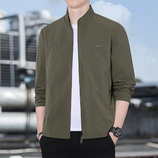 Herren Minimalistische Komfort-Trainingsjacke mit Stehkragen, windabweisendem Softshell-Material und verdeckten Reißverschlusstaschen Nord Taschen