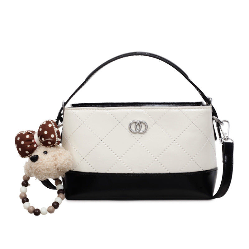 Damen modische Handtasche mit süßem Tierhäkelanhänger Nord Taschen