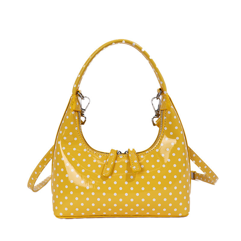 Damen Hobo-Tasche aus glänzendem Kunstleder mit verspieltem Punktedesign Nord Taschen