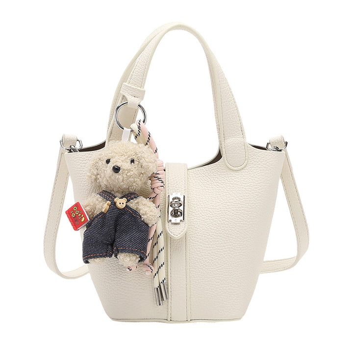 Damen Handtasche mit abnehmbarem Kuscheltier-Anhänger und elegantem Design Nord Taschen